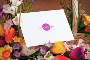 Free-Lovely-Mothers-Day-Greeting-Card-Mockup-2018