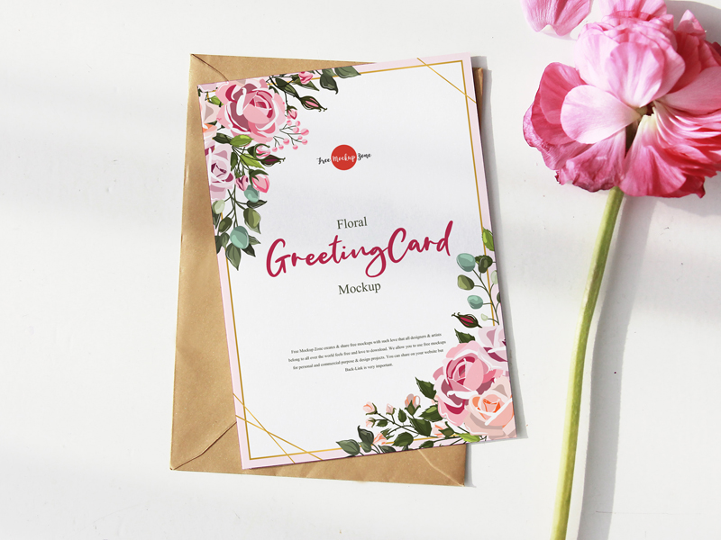 Free-Floral-Greeting-Card-Mockup-600